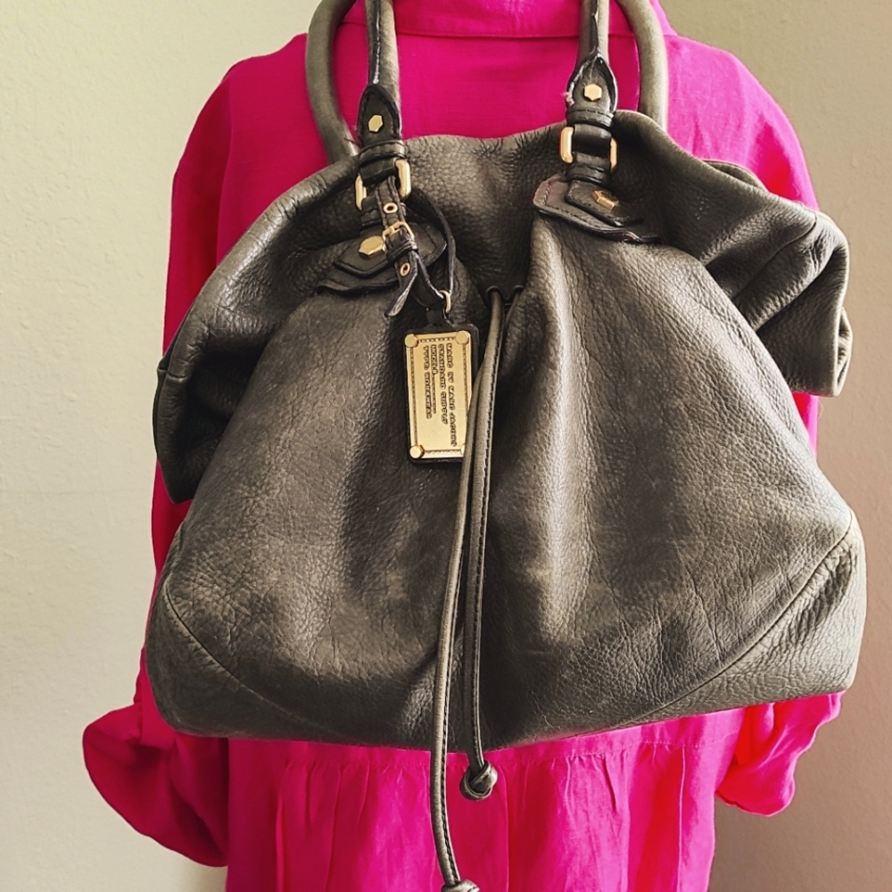 EUC Marc Jacobs Drawstring Hobo Shoulder Bag, HEAVY DUTY LEATHER!